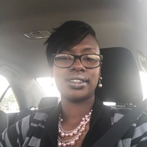 Meet your Posher, Jacqueline